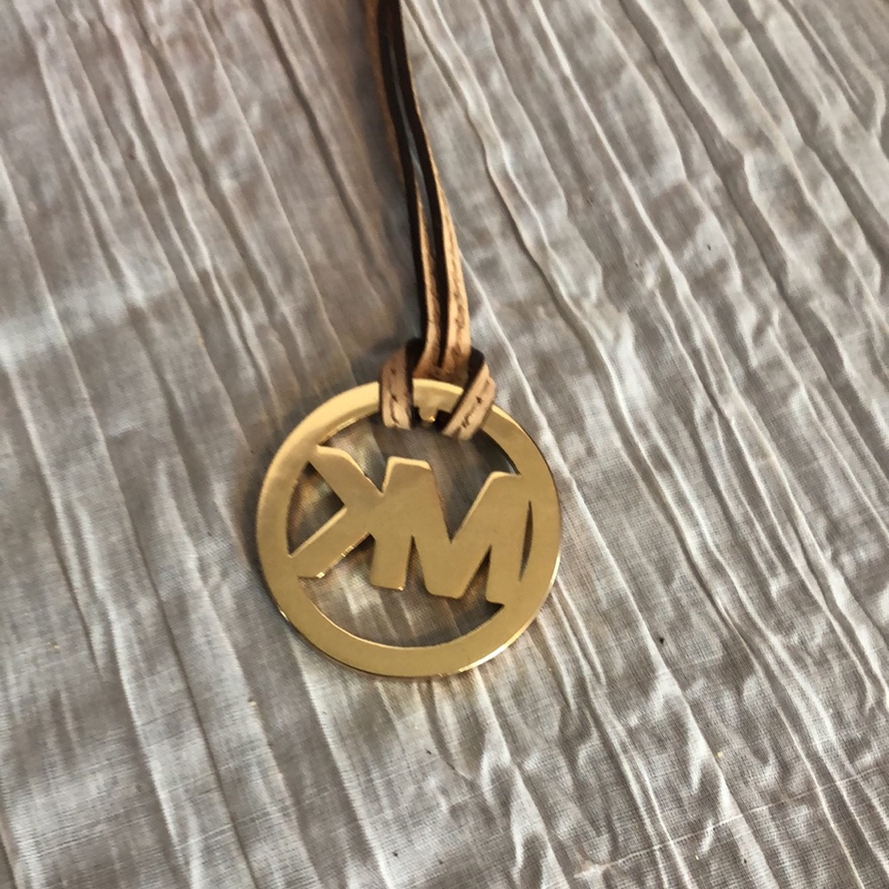 MICHAEL KORS genuine gold logo bag charm with tan leather strap 7" - Picture 4 of 5